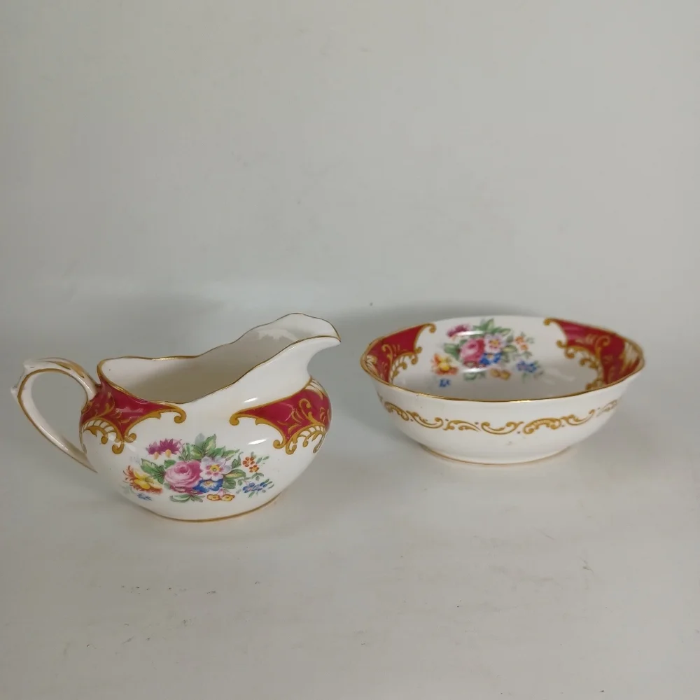 Royal Albert China Canterbury Sugar‎ and Creamer Vintage Set Bone China